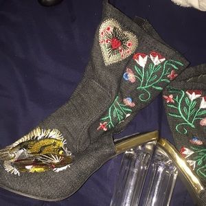 CUTE ANKLE HEELS (See through heel)